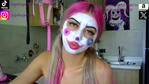 Snapshot of gabygumms chatting on September 27, 2:46 pm gabygumms online show from September 27, 2:46 pm