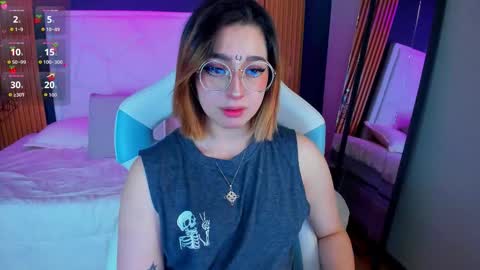 Snapshot of gabyrose9 chatting on October 7, 11:47 am gabyrose9 online show from October 7, 11:47 am
