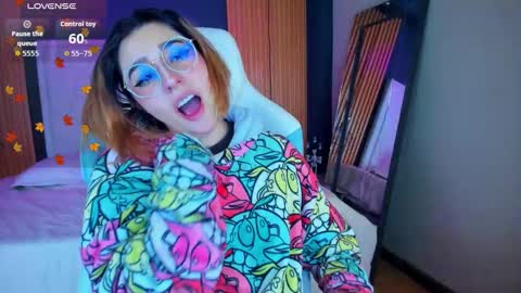Snapshot of gabyrose9 chatting on October 15, 11:46 am gabyrose9 online show from October 15, 11:46 am
