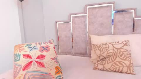 gabyyjones online show from February 28, 11:25 am