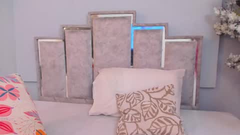 gabyyjones online show from February 25, 11:32 am