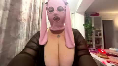 gapetrainee online show from October 21, 6:12 pm