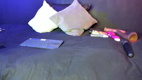  Usagi  online show from September 16, 7:22 pm