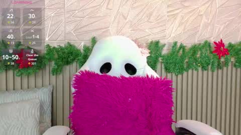 gaviluc_ online show from January 8, 11:47 am