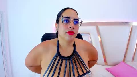 geminisclark online show from October 22, 12:43 pm