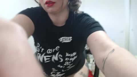 Snapshot of genesisgems11_ chatting on February 28, 7:37 am Genesis online show from February 28, 7:37 am