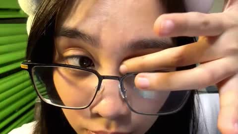 Yuki online show from February 21, 1:45 pm