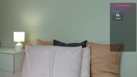 Elena online show from December 17, 1:04 pm