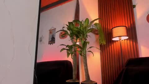 Snapshot of georgina_caruso chatting on October 17, 9:34 am Georgina Caruso online show from October 17, 9:34 am