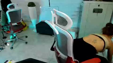 geralfernandez online show from May 6, 4:55 pm