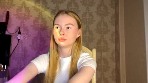 Snapshot of gerishingleton chatting on October 5, 8:14 pm Amelia online show from October 5, 8:14 pm