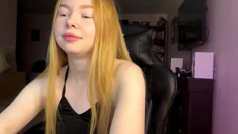 Amelia online show from November 14, 6:35 am