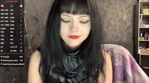 EmelyWoodes online show from July 28, 11:17 am