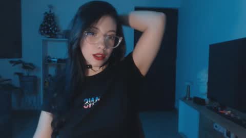 Snapshot of ghost_girl20 chatting on December 10, 2:05 am Im Jenn Next stream Monday - start -5 GMT online show from December 10, 2:05 am