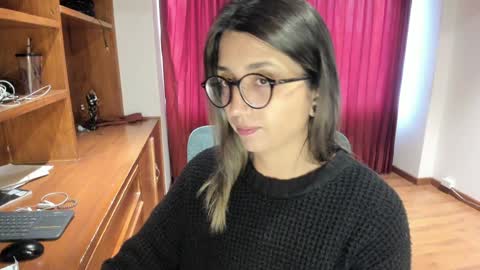 Snapshot of ghostcrimson chatting on February 4, 12:33 pm andy online show from February 4, 12:33 pm