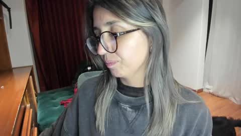 Snapshot of ghostcrimson chatting on March 12, 2:09 am andy online show from March 12, 2:09 am