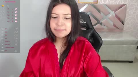 Snapshot of gia_ch chatting on October 6, 12:55 pm gia_ch online show from October 6, 12:55 pm