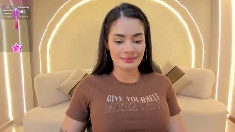 Gia Ferrera online show from November 18, 2:56 am