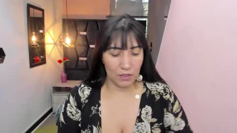 G I A  FOX online show from January 19, 1:18 pm