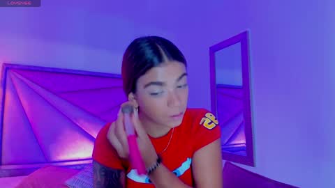 Gia  online show from April 14, 6:19 pm