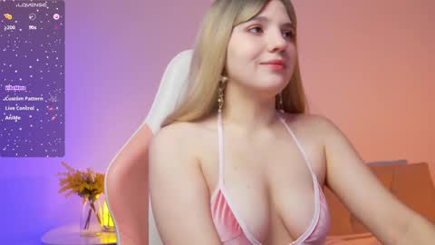 Roxy online show from March 6, 9:09 pm