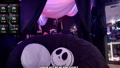 Snapshot of gigglemethis22 chatting on September 25, 5:44 pm Giggles online show from September 25, 5:44 pm