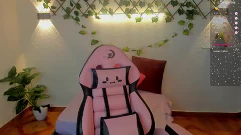 Gisel online show from January 8, 12:58 pm