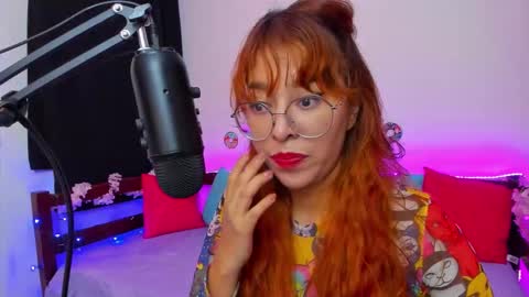 Snapshot of gigimooon chatting on September 17, 3:48 am gigimooon online show from September 17, 3:48 am