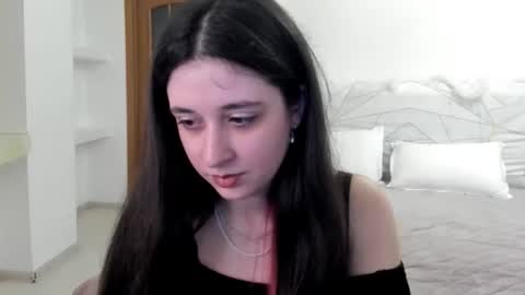 Kate online show from June 3, 9:43 am
