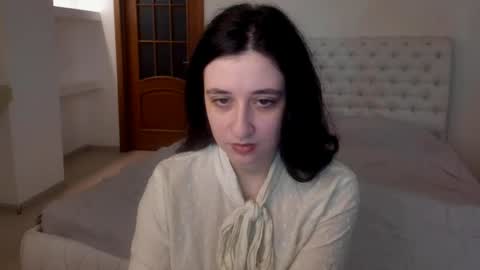 Snapshot of ginablum chatting on February 2, 9:19 am Kate online show from February 2, 9:19 am