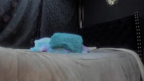 Miss online show from January 19, 8:19 pm