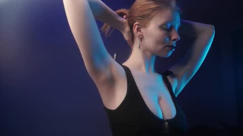        im expecting 350 thumbs up on my altar   online show from October 15, 11:07 pm