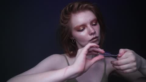        im expecting 350 thumbs up on my altar   online show from February 6, 10:10 pm