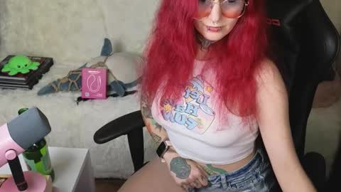 Ginger online show from November 19, 7:03 pm