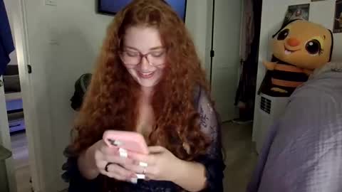 Snapshot of gingerprincess555 chatting on September 13, 6:32 am gingerprincess555 online show from September 13, 6:32 am