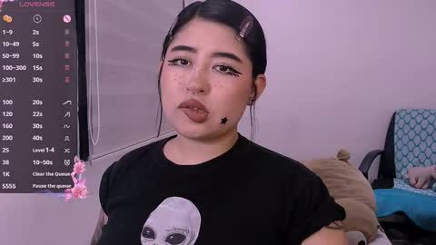 ginmeowuwu online show from November 4, 5:51 pm