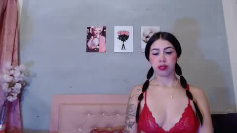 ginnifer_goodwin online show from December 2, 12:18 pm