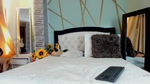Snapshot of girasol_walton chatting on January 27, 9:00 pm Girasol Walton online show from January 27, 9:00 pm