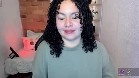 girl_inline online show from February 13, 8:55 pm