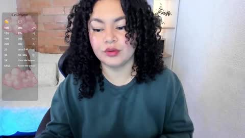 girl_inline online show from February 16, 6:10 pm