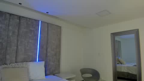     online show from February 15, 11:17 am