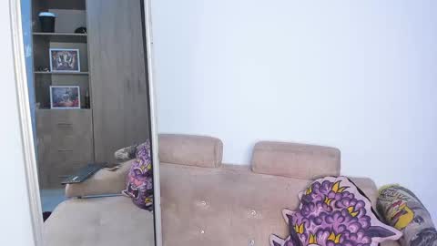 GiuliaCash online show from September 15, 4:04 pm