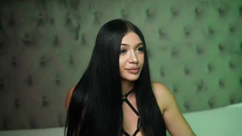 Snapshot of giuliasya chatting on October 8, 9:52 pm Giulia online show from October 8, 9:52 pm