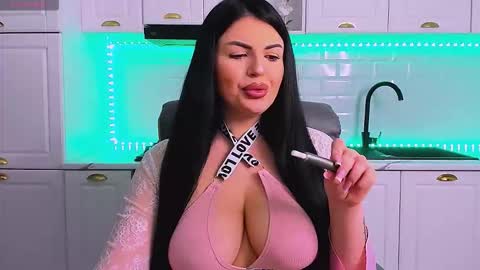 Giulia online show from February 2, 8:52 pm