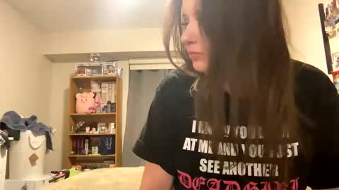 Snapshot of glitteredbrat chatting on October 1, 2:16 am glitteredbrat online show from October 1, 2:16 am