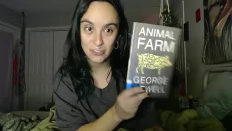 Snapshot of glitterspace chatting on October 6, 7:47 am anna online show from October 6, 7:47 am