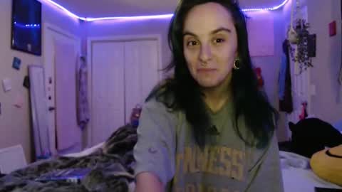 Snapshot of glitterspace chatting on October 15, 8:06 am anna online show from October 15, 8:06 am