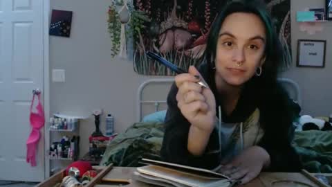 Snapshot of glitterspace chatting on October 5, 7:02 am anna online show from October 5, 7:02 am