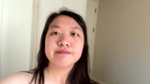 gloria_lin online show from May 16, 3:20 am