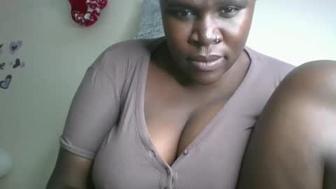 glorious_t online show from February 26, 11:04 pm